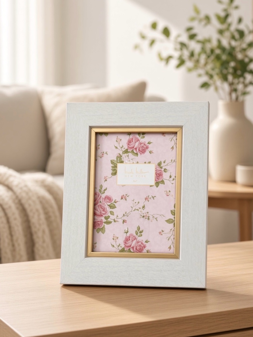 NWT Nicole Miller New York 5x7 White Wood Picture Frame Gold Trim NWT
